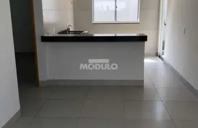 Casa residencial à venda, 2 quartos, 1 suíte, 1 vaga, grand ville - uberlândia/mg