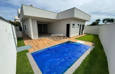 Casa em condomínio fechado com 3 quartos à venda na Avenida Vereador Carlito Cordeiro, --, Laranjeiras, Uberlândia