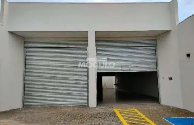 Loja/cômodo comercial para locação bairro alto umuarama