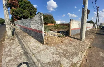 Terreno à venda na Rua Olegário Maciel, --, Vigilato Pereira, Uberlândia