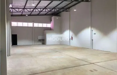 Barracão / Galpão / Depósito para alugar na Avenida Wilson Rodrigues da Silva, --, Residencial Pequis, Uberlândia