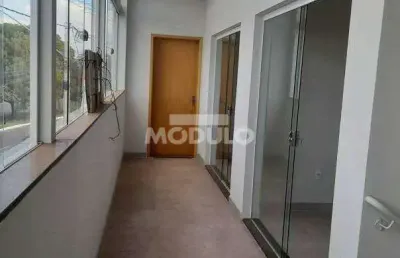Sala comercial para alugar na Rua José Fonseca E Silva, --, Jardim Europa, Uberlândia