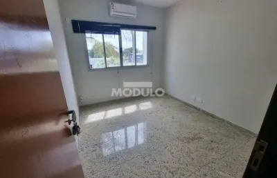 Sala comercial para alugar na Avenida Afonso Pena, --, Umuarama, Uberlândia