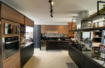 Casa com 3 quartos à venda na Alameda Aderbal Viana, --, Jardim Karaíba, Uberlândia