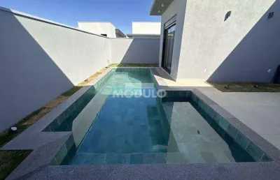 Casa em condomínio fechado com 3 quartos à venda na Avenida Vereador Carlito Cordeiro, --, Laranjeiras, Uberlândia