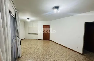 Apartamento à venda, 3 quartos, 1 suíte, 2 vagas, fundinho