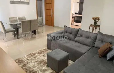 Apartamento com 3 quartos para alugar na Avenida Professora Juvenília dos Santos, --, Santa Mônica, Uberlândia