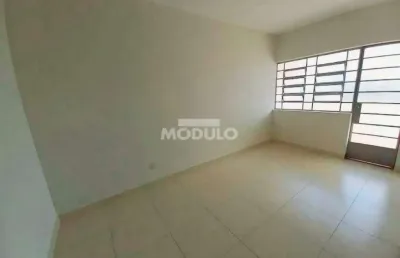 Apartamento residencial para locação no centro da cidade