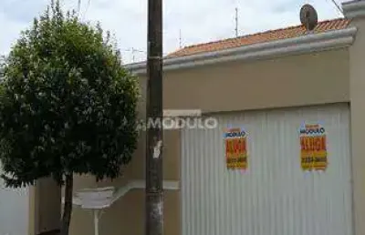Casa residencial para locação, bairro santa mônica com 3 quartos