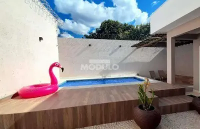 Casa residencial à venda, 3 quartos, 1 suíte, 2 vagas, presidente roosevelt - uberlândia/mg