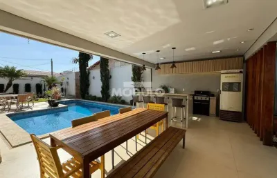 Casa residencial à venda, 3 quartos, 3 suítes, 2 vagas, alto umuarama - uberlândia/mg