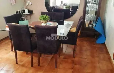 Casa residencial à venda, 3 quartos, 2 suítes, 4 vagas, vigilato pereira - uberlândia/mg