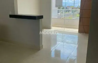 Apartamento à venda, 2 quartos, 1 suíte, 1 vaga, loteamento portal do vale ii - uberlândia/mg