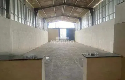 Barracão / Galpão / Depósito para alugar na Avenida do Corinto, --, Laranjeiras, Uberlândia