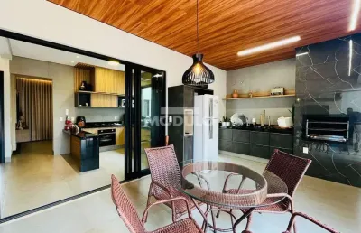 Casa residencial à venda, 3 quartos, 1 suíte, 2 vagas, praça alto umuarama - uberlândia/mg
