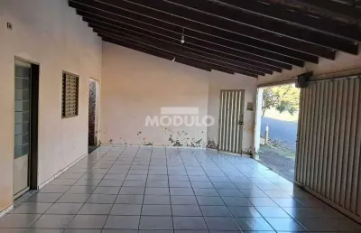 Casa com 3 quartos à venda na Rua Valdeci Pereira da Silva, --, Taiaman, Uberlândia