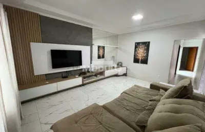 Casa residencial à venda, 3 quartos, 1 suíte, 2 vagas, alto umuarama - uberlândia/mg