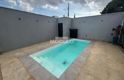 Casa a venda cidade jardim , 3 suites, área de laze, 250 mts privativos