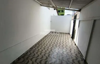 Casa residencial para locação bairro santa mônica com 2 quartos