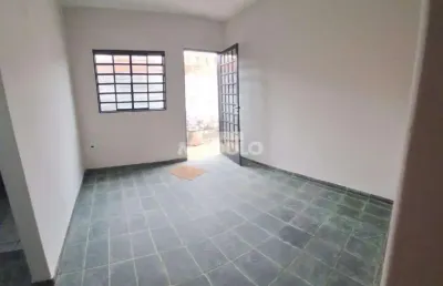 Casa residencial à venda, 3 quartos, 2 vagas, tocantins - uberlândia/mg
