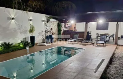 Casa roosevelt com 3 quartos, 3 banheiros espaço gourmet completo com piscina