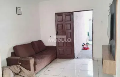 Casa residencial à venda, 2 quartos, 1 suíte, 2 vagas, luizote de freitas - uberlândia/mg