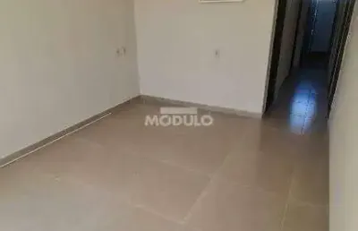 Casa residencial à venda, 2 quartos, 3 vagas, brasil - uberlândia/mg