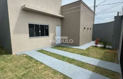 Casa residencial à venda, 3 quartos, 1 suíte, 2 vagas, novo mundo - uberlândia/mg