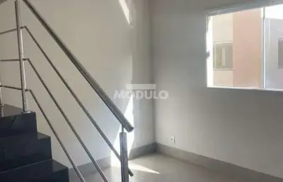 Casa estilo sobrado ,bairro marrtins 3 quartos com suite, imovel de oportunidade