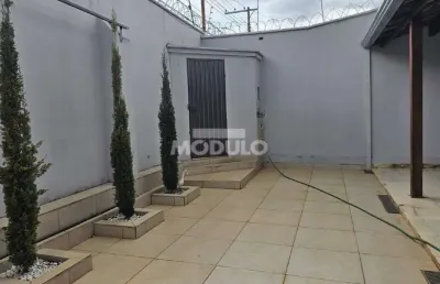 Casa residencial para locação, bairro morada da colina, com 3 quartos