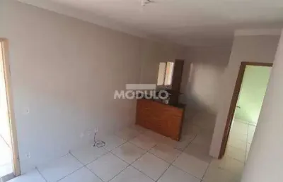 Casa residencial à venda, 2 quartos, 1 vaga, jardim europa - uberlândia/mg
