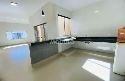 Casa residencial à venda, 31 quartos, 1 suíte, 2 vagas, jardim ipanema - uberlândia/mg