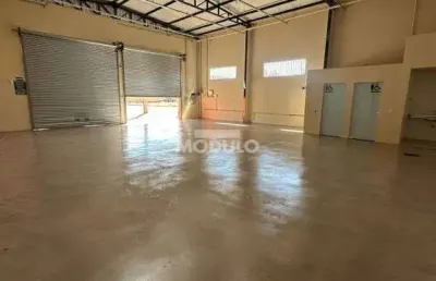 Barracão / Galpão / Depósito para alugar na Rua Maria Aparecida Peixoto, --, Santa Rosa, Uberlândia