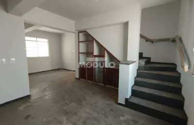 Casa comercial à venda na Rua Olegário Maciel, --, Martins, Uberlândia