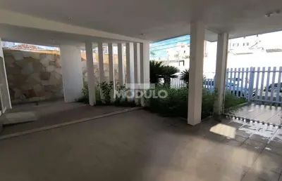 Casa comercial para alugar na Rua Silva Jardim, --, Fundinho, Uberlândia