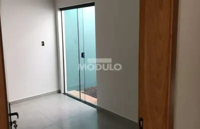 Casa residencial à venda, 2 quartos, 1 suíte, 2 vagas, novo mundo - uberlândia/mg