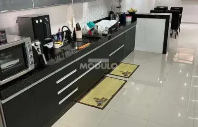 Casa residencial à venda, 3 quartos, 1 suíte, 2 vagas, residencial lago azul - uberlândia/mg