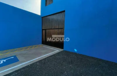 Barracão / Galpão / Depósito para alugar na Rua Leôncio Chaves, --, Daniel Fonseca, Uberlândia