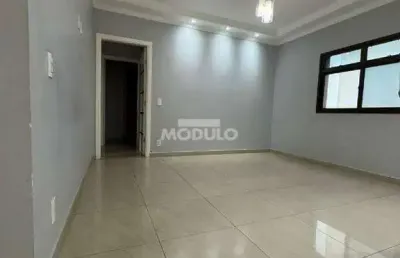 Apartamento à venda, 3 quartos, 1 suíte, 2 vagas, osvaldo rezende - uberlândia/mg