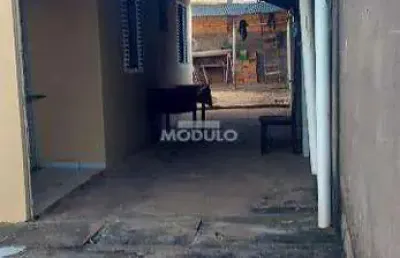 Casa residencial à venda, 3 quartos, jardim holanda - uberlândia/mg