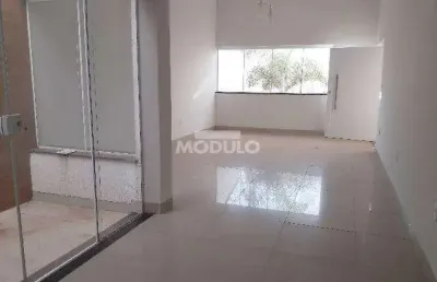 Casa com 3 quartos para alugar na Rua Antenor Rangel, --, Santa Rosa, Uberlândia