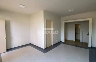 Casa para locação, bairro osvaldo resende com 3 suítes
