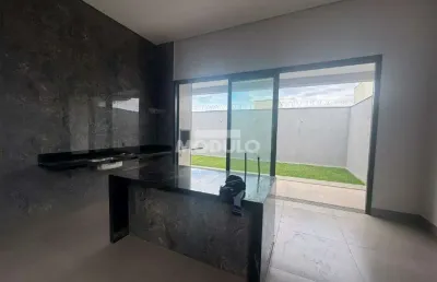 Casa residencial à venda, 3 quartos, 3 suítes, 2 vagas, grand ville - uberlândia/mg