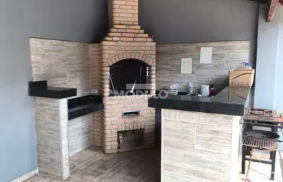 Casa com 4 quartos para alugar na Rua Ivo José de Oliveira, --, Nova Uberlândia, Uberlândia