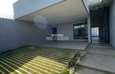 Casa residencial à venda, 3 quartos, 3 suítes, 4 vagas, novo mundo - uberlândia/mg