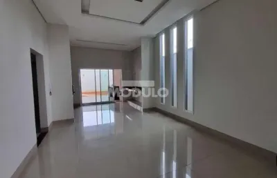 Casa residencial à venda, 3 quartos, 1 suíte, 2 vagas, praça alto umuarama - uberlândia/mg