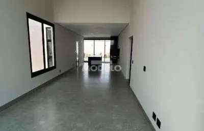 Casa residencial à venda, 3 quartos, 3 suítes, 2 vagas, praça alto umuarama - uberlândia/mg
