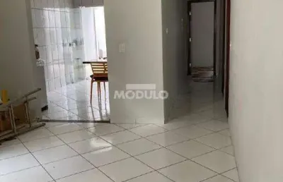 Casa residencial à venda, 4 quartos, 3 suítes, 2 vagas, presidente roosevelt - uberlândia/mg