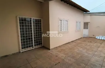 Casa residencial para locação, bairro jardim das palmeiras com 3 quartos
