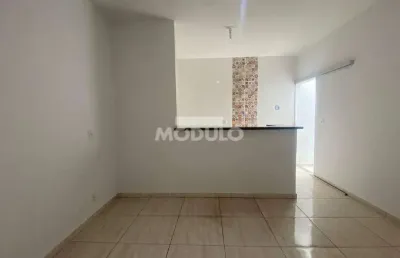 Casa residencial para locação bairro martins com 2 quartos